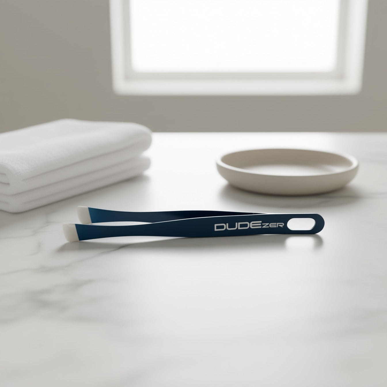 DUDEzer Wide Tip Tweezer